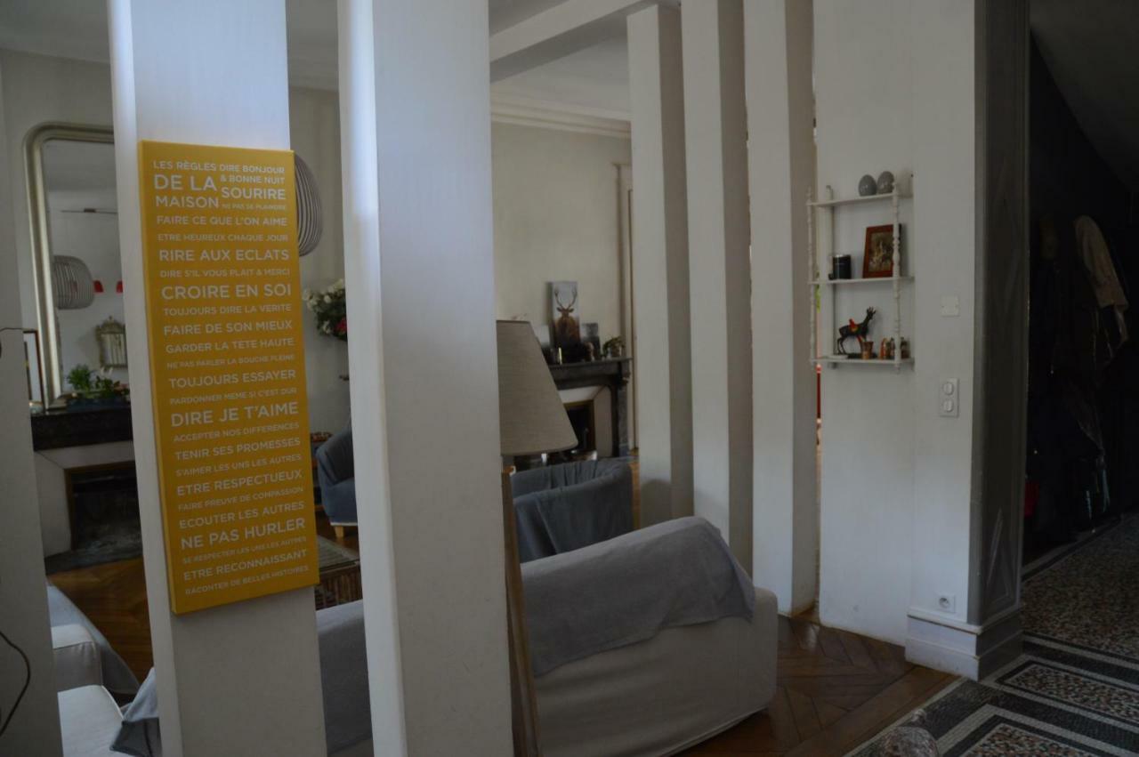 לה מאנש Chambre D'Hotes Les Ecuries מראה חיצוני תמונה