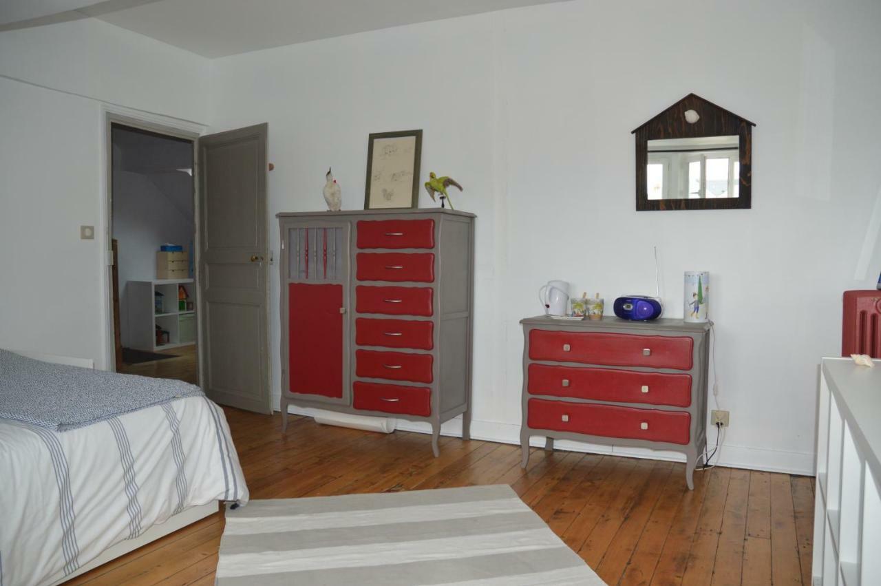 לה מאנש Chambre D'Hotes Les Ecuries מראה חיצוני תמונה