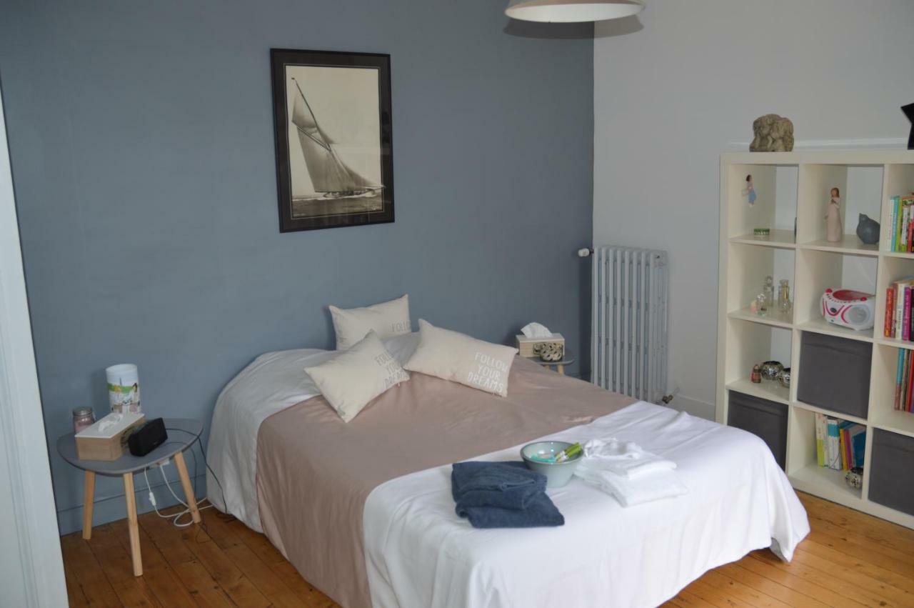 לה מאנש Chambre D'Hotes Les Ecuries מראה חיצוני תמונה