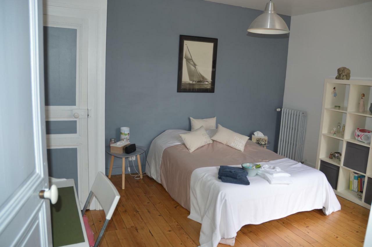 לה מאנש Chambre D'Hotes Les Ecuries מראה חיצוני תמונה