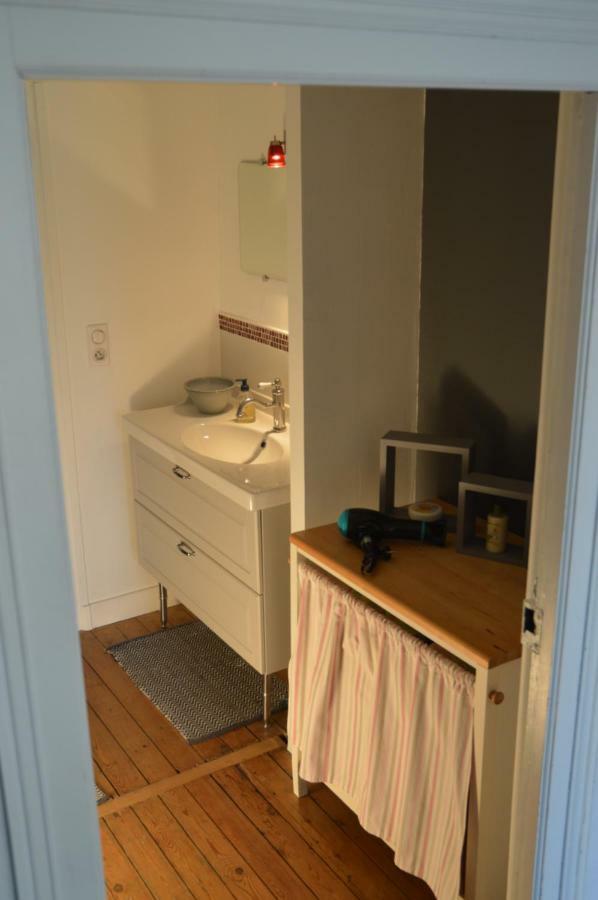 לה מאנש Chambre D'Hotes Les Ecuries מראה חיצוני תמונה