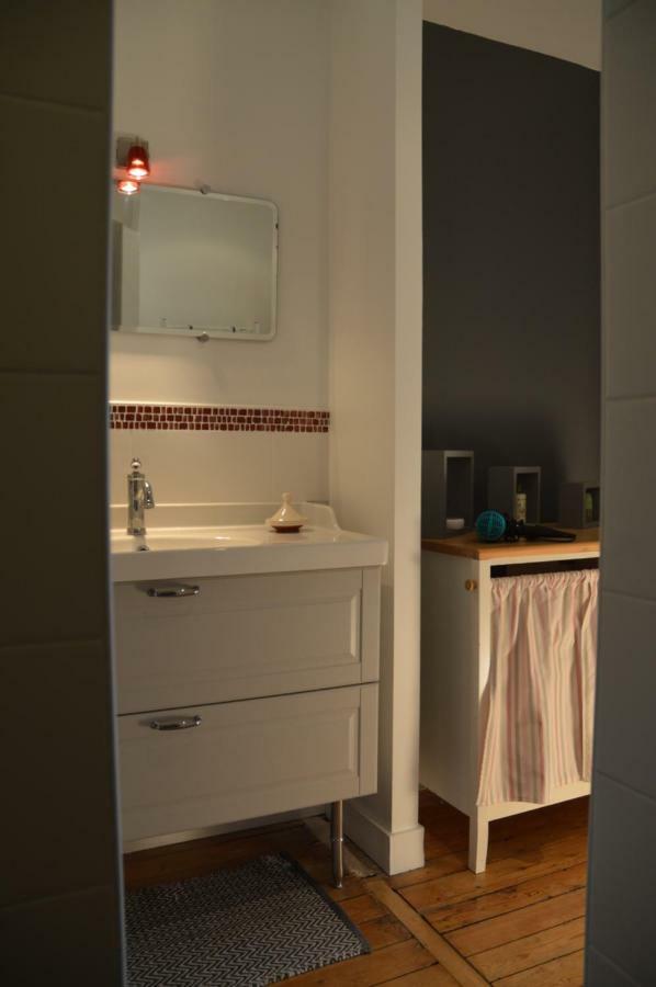 לה מאנש Chambre D'Hotes Les Ecuries מראה חיצוני תמונה